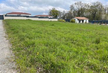 Terrain à bâtir à Saze proche du village 340 M² viabilisé