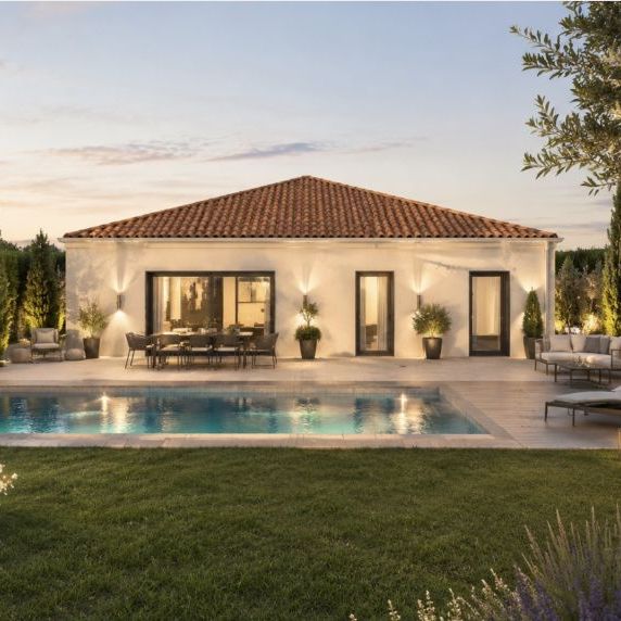 Maison neuve de plain-pied 115 m² avec 4 chambres et suite parentale sur terrain de 700 m² à Cornillon-Confoux (13250)