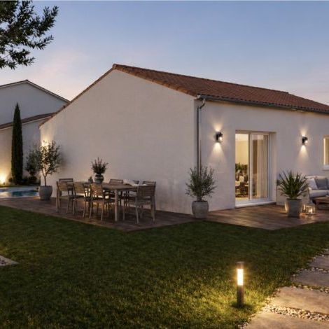 Maison neuve 68 m² évolutive avec 2 chambres sur terrain viabilisé 600 m² à Miramas – idéal primo-accédant proche écoles et commodités