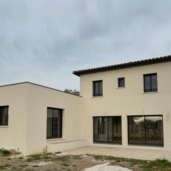 Maison neuve à bâtir de 125 m² sur terrain viabilisé de 601 m² – Projet familial à Istres (13800), proche écoles, transports et commodités