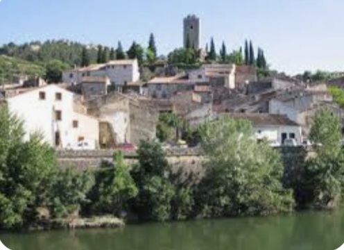 Beau terrain dans la commune de Cessenon magnifique village de l'Hérault